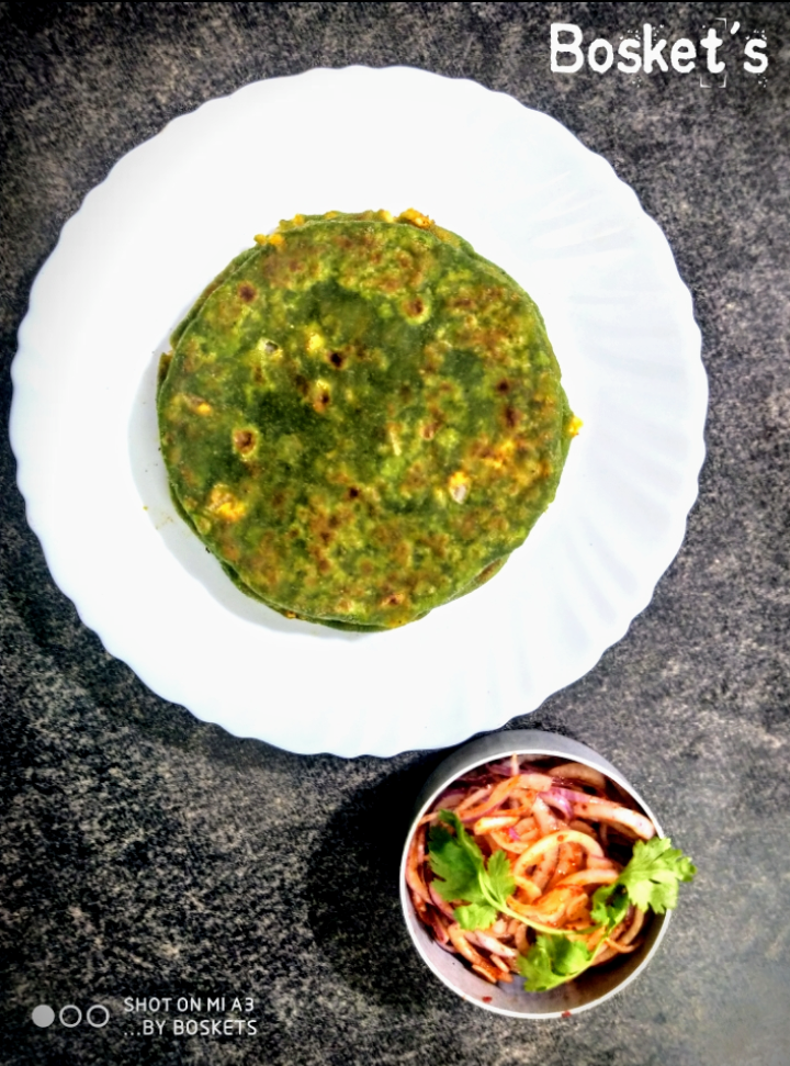Palak Paneer Paratha